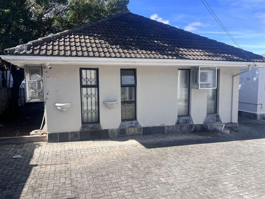 Commercial Property for Sale in Vincent Eastern Cape